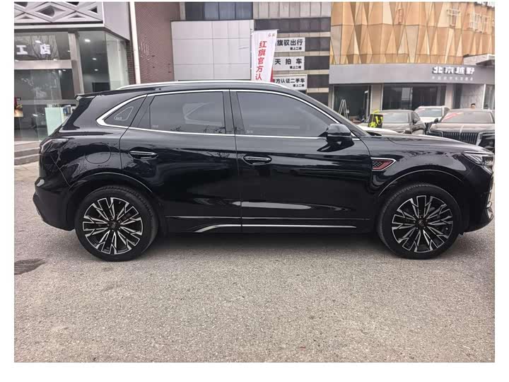 Hongqi HS5 2023 2.0 T 4 WD Pro — фото 3