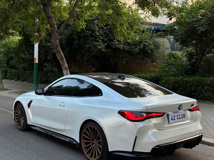 BMW M4 2022 M 4 M x Drive — фото 3