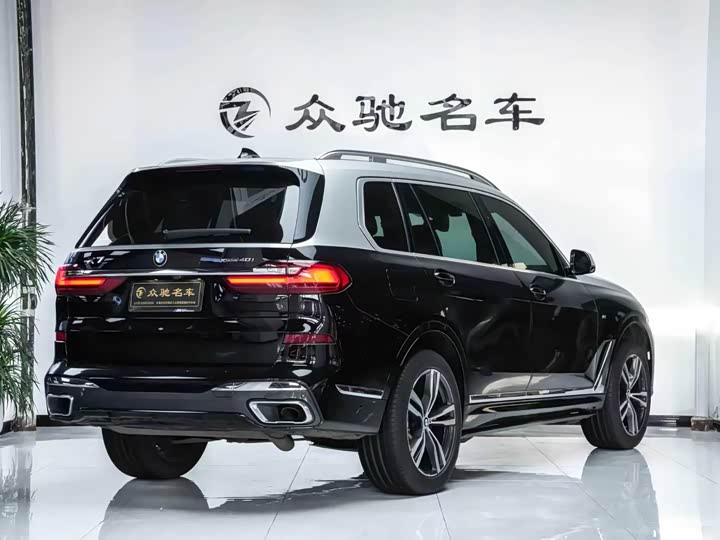 BMW X7 2019 x Drive 40i M — фото 12