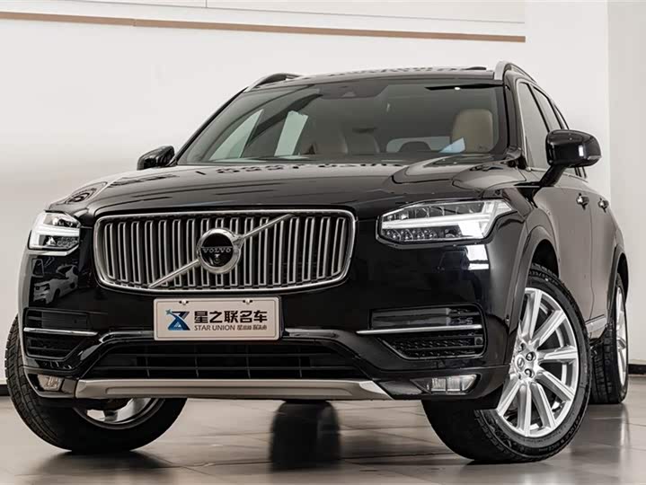 Volvo XC90 2018 T 6 7 — фото 3