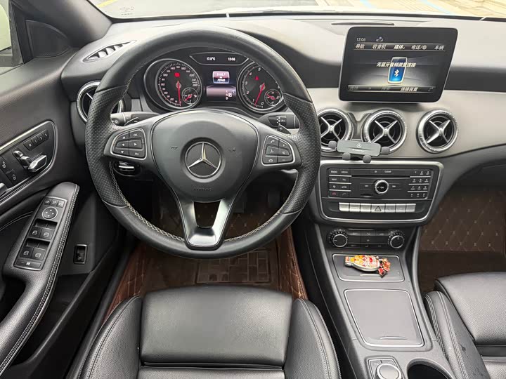 Mercedes-Benz CLA 2017 CLA 200 — фото 9