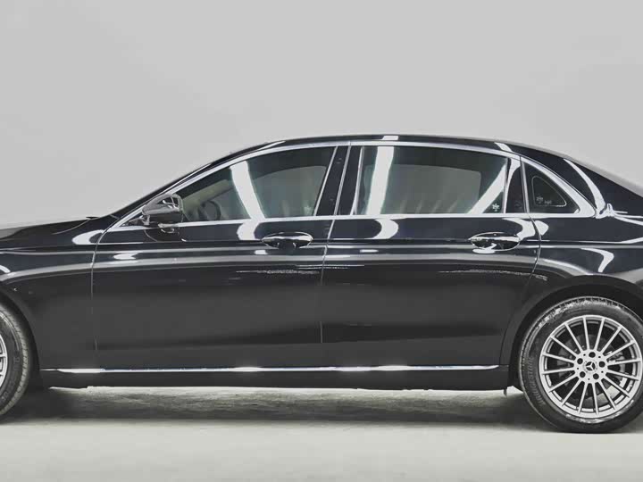Mercedes-Benz E-Class 2022 E 260 L — фото 30