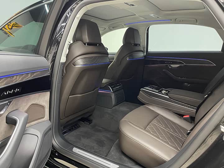 Audi A8 2021 A 8 L 50 TFSI quattro Comfort — фото 13