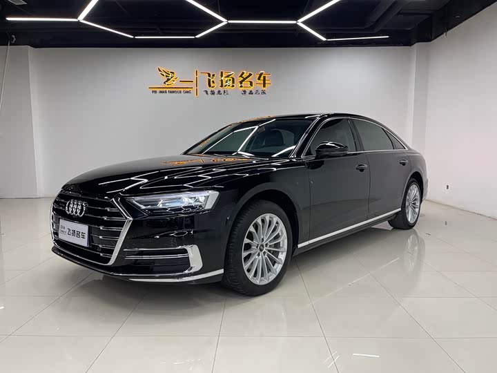 Audi A8 2021 A 8 L 50 TFSI quattro Comfort — фото 1