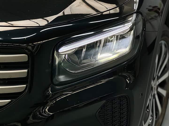 Mercedes-Benz GLB 2024 GLB 220 — фото 4