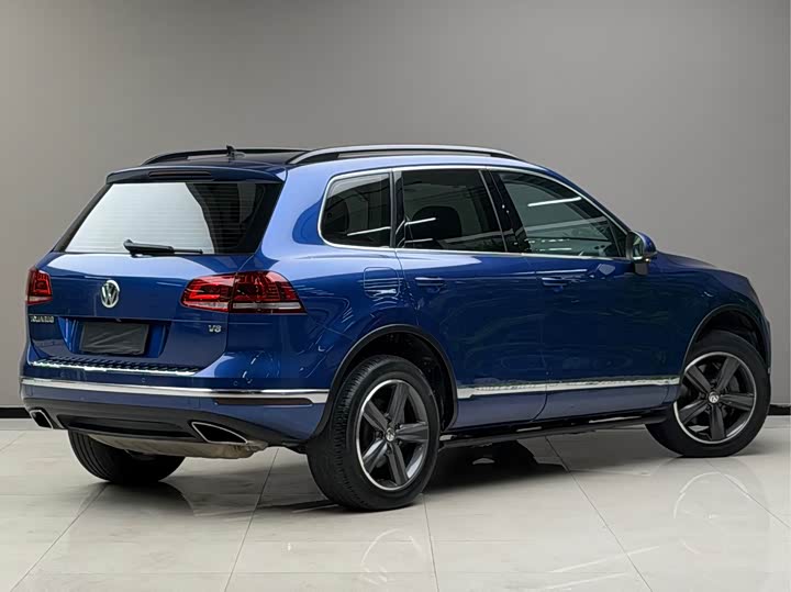 Volkswagen Touareg — фото 2
