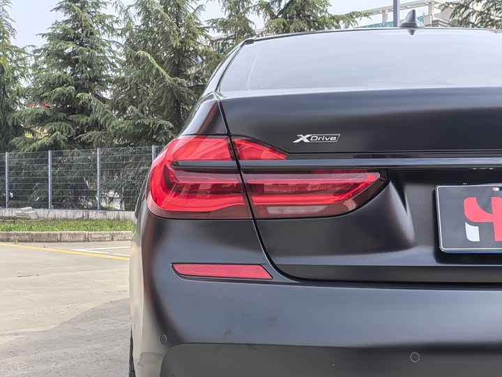 BMW 7-Series 2018 740 Li x Drive M — фото 22
