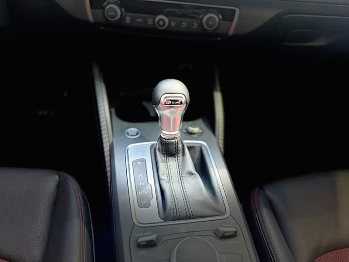 Audi Q2L 2021 35 TFSI — фото 16