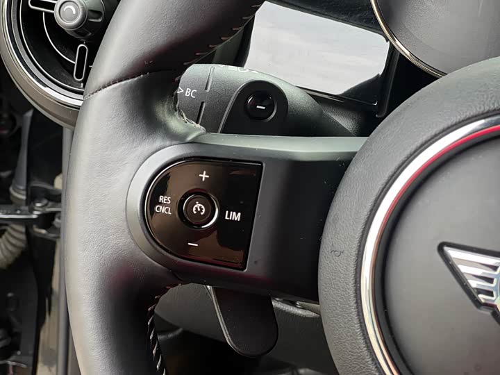 MINI Hatch — фото 12