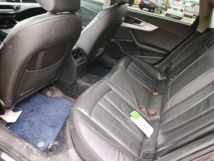 Audi A4L 40 TFSI стиль — фото 8