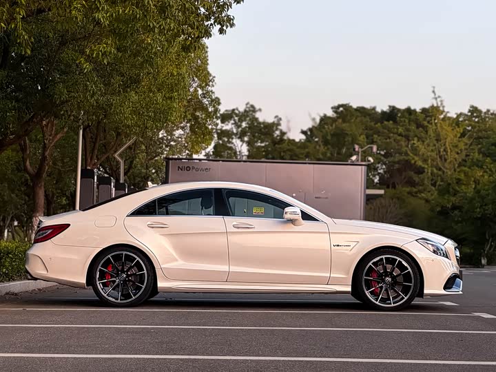 Mercedes-Benz CLS 2015 AMG CLS 63 4 MATIC — фото 10