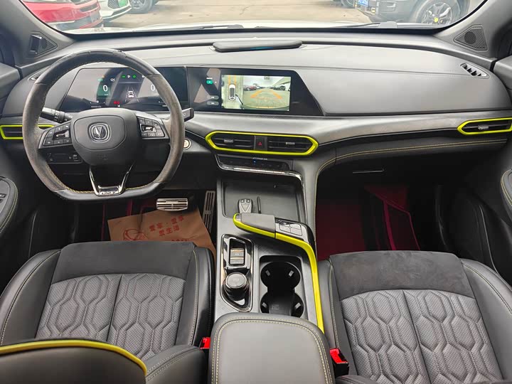 Changan UNI-T 2022 1.5 T Premium — фото 12