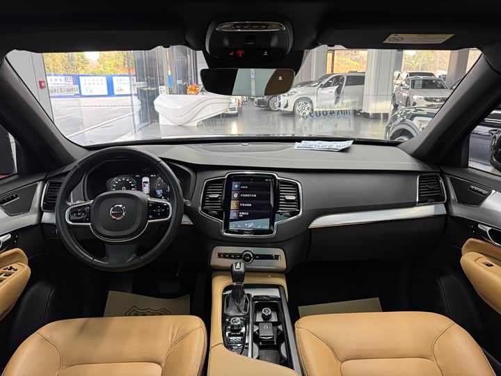 Volvo XC90 2018 T 6 7 — фото 10