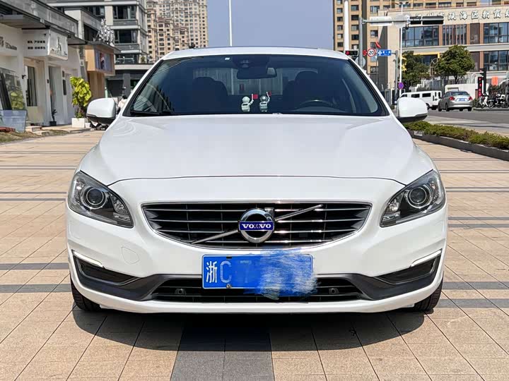 Volvo S60 2015 S 60 L 2.0 T — фото 4