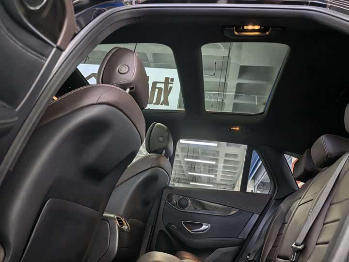 Mercedes-Benz GLC 2018 GLC 260 4 MATIC Luxury — фото 11
