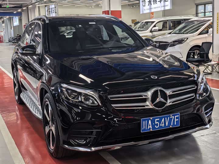 Mercedes-Benz GLC 2018 GLC 260 4 MATIC Luxury — фото 3
