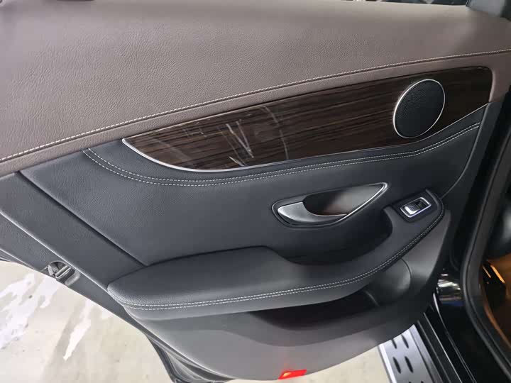 Mercedes-Benz GLC 2018 GLC 260 4 MATIC Luxury — фото 13