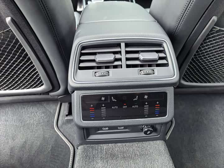 Audi A7 2024 55 TFSI quattro — фото 44