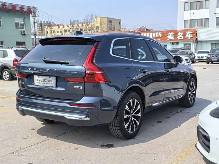 Volvo XC60 2023 B 5 4 WD — фото 6