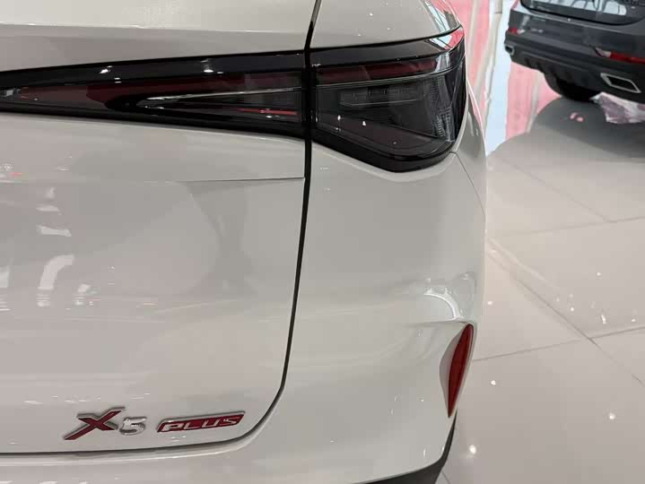 Changan X5 PLUS 2025 1.5 T DCT — фото 9