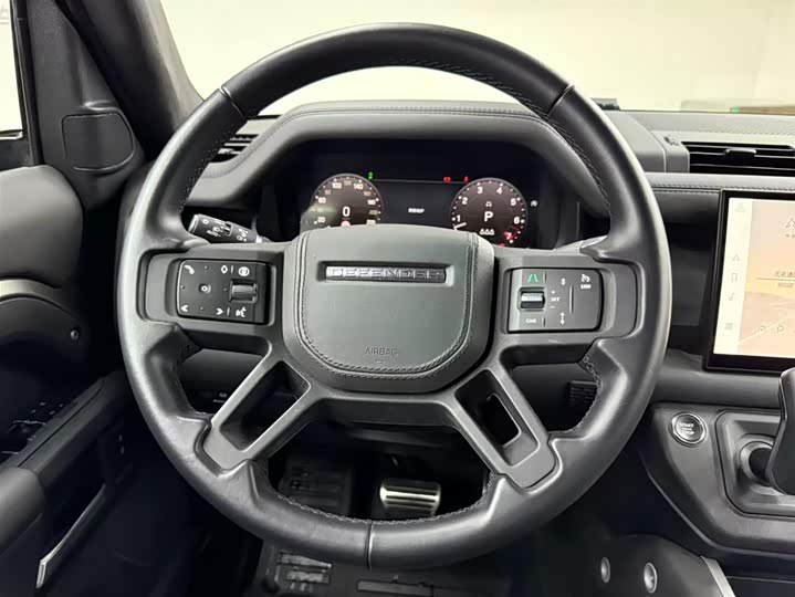 Land Rover Defender — фото 12