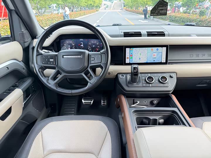 Land Rover Defender — фото 10