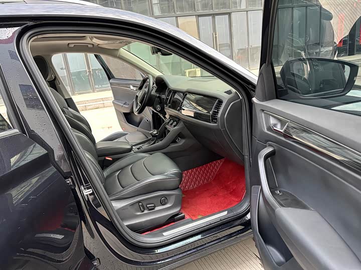 Skoda Kodiaq — фото 13