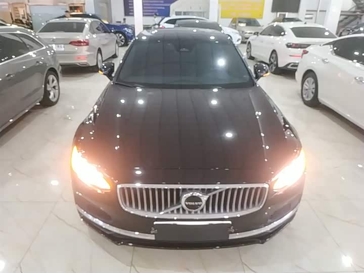 Volvo S90 Hybrid 2023 T 8 4 WD — фото 3