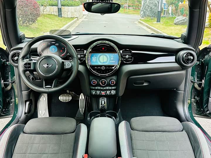 MINI Hatch — фото 16