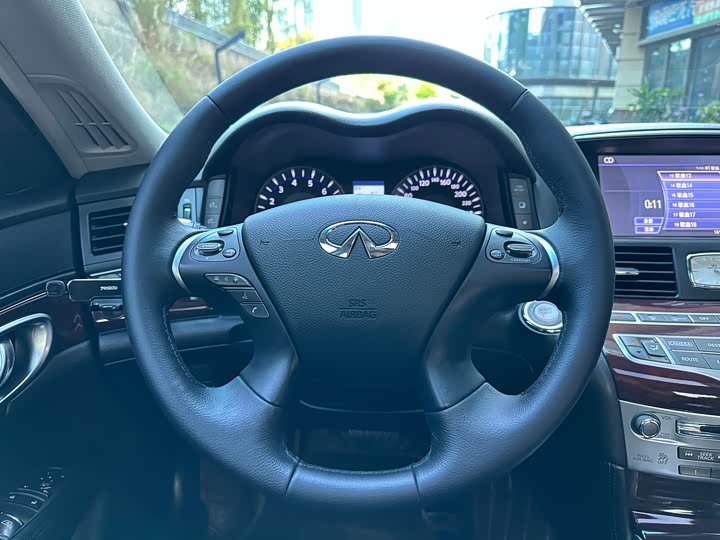 Infiniti Q70 2019 Q 70 L 2.0 T — фото 17