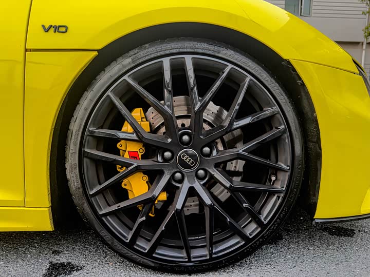 Audi R8 2017 V 10 Spyder — фото 12