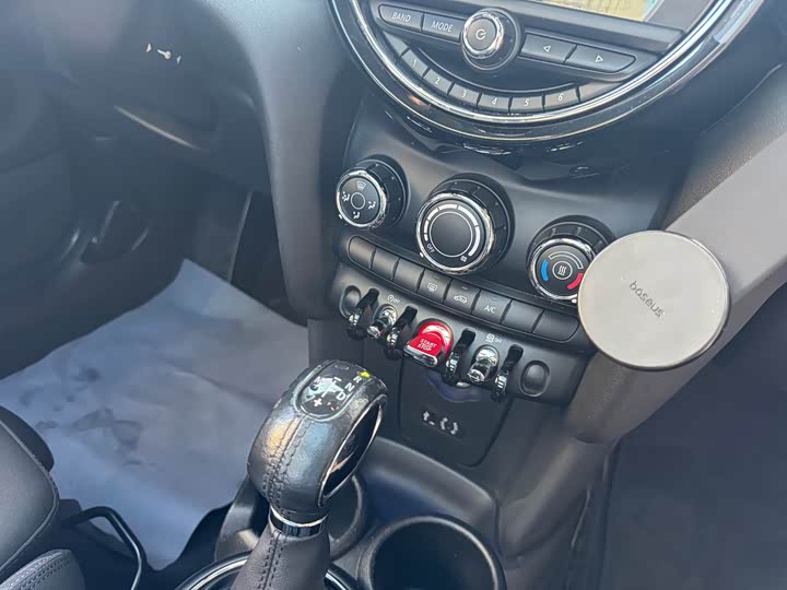 MINI Hatch — фото 18