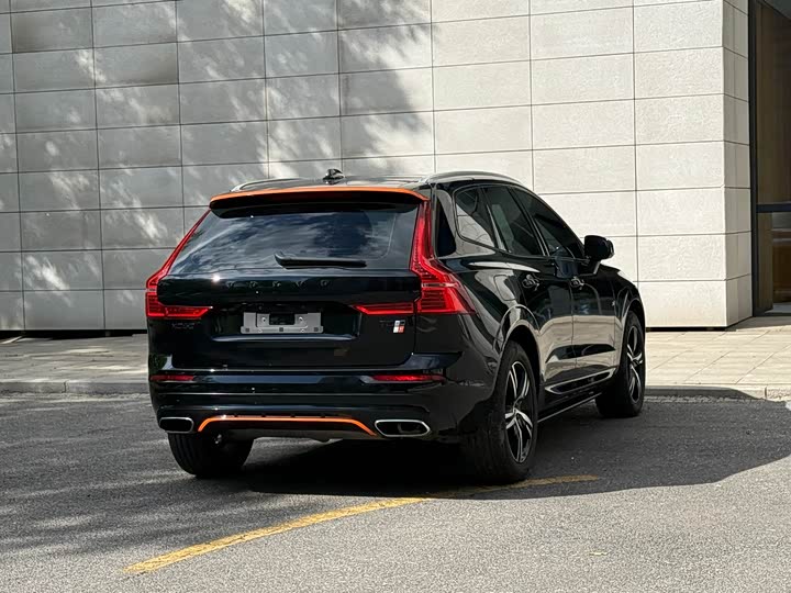 Volvo XC60 2019 T 5 4 WD VI — фото 18