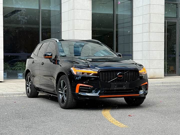 Volvo XC60 2019 T 5 4 WD VI — фото 3