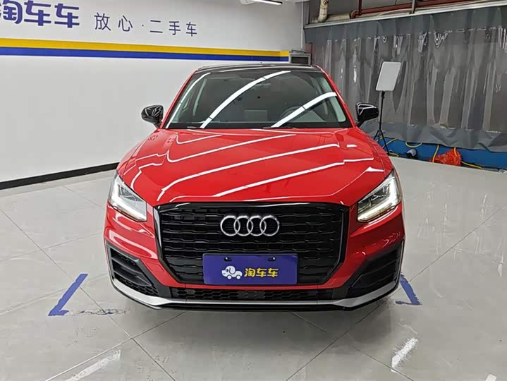 Audi Q2L 2021 35 TFSI — фото 2