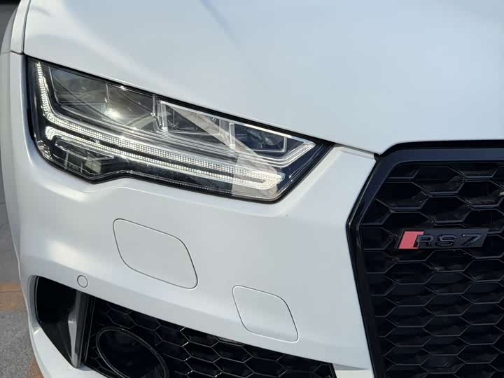 Audi RS7 2016 RS 7 4.0 T Sportback performance — фото 13