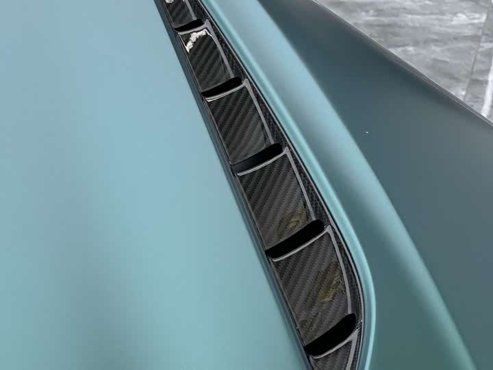 Aston Martin V8 Vantage 2022 4.0 T V 8 F 1 Edition Roadster — фото 12