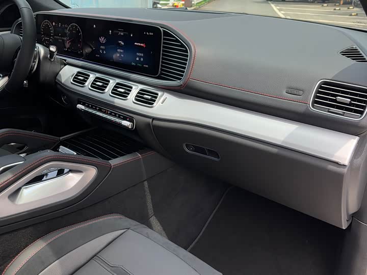 Mercedes-Benz GLE 2025 AMG GLE 53 4 MATIC+ — фото 12