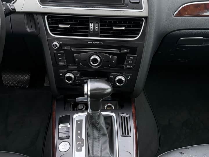 Audi A4L 35 TFSI S line комфорт — фото 9