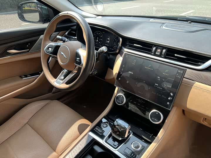 Jaguar XFL 2022 XFL 2.0 T P 250 2 WD — фото 15