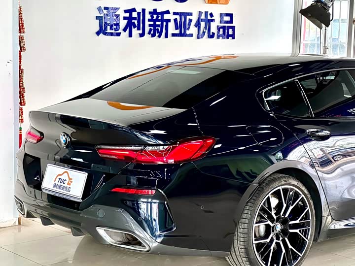 BMW 8-Series 2022 840i x Drive M — фото 8