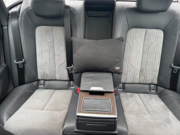 Audi A6L 2020 55 TFSI e quattro — фото 6
