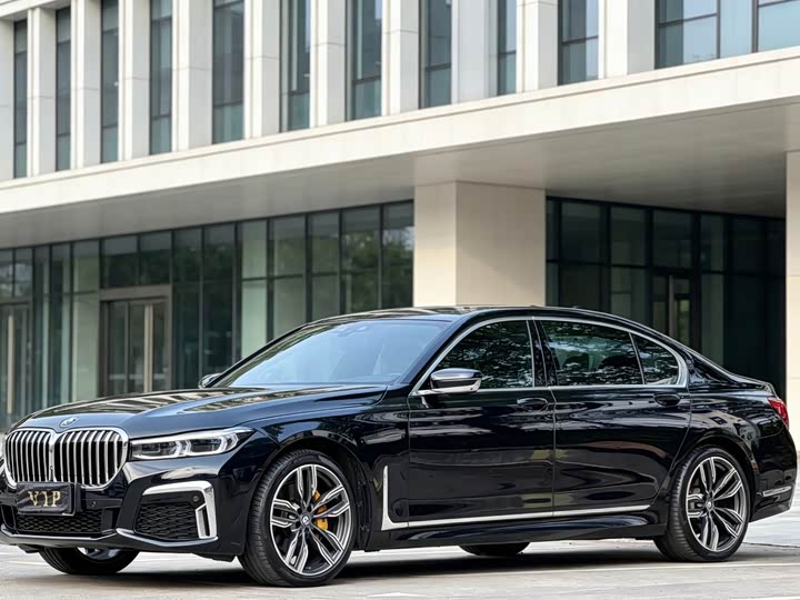 BMW 7-Series 2018 740 Li x Drive M — фото 1