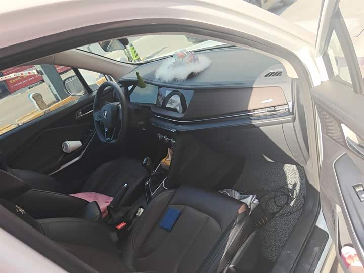 Changan CS15 2019 1.5 L MT VI — фото 21