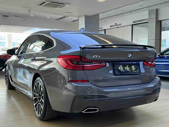 BMW 6-Series 2021 630i M — фото 9