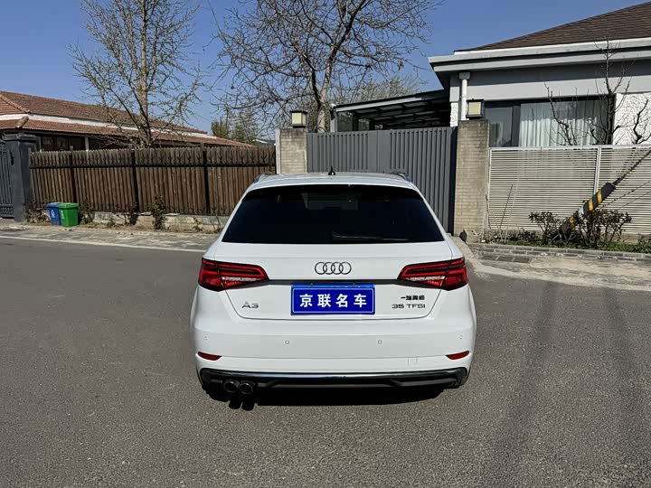 Audi A3 2019 Sportback 35 TFSI V — фото 11