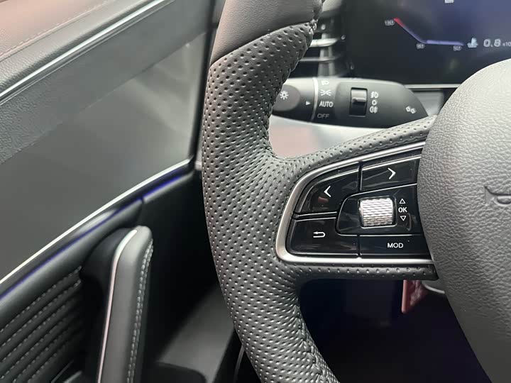 Hongqi HS5 2023 2.0 T Pro — фото 17