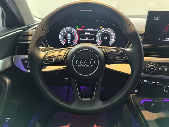 Audi A4L 2022 40 TFSI — фото 9