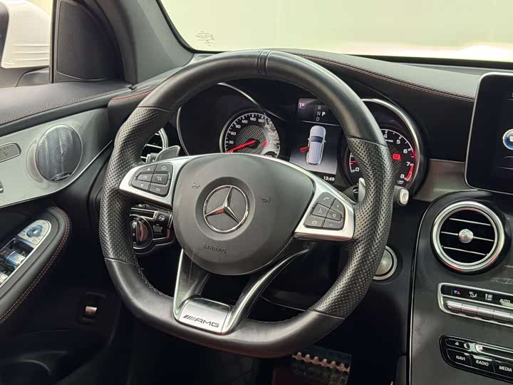 Mercedes-Benz GLC 2018 AMG GLC 63 4 MATIC+ — фото 16