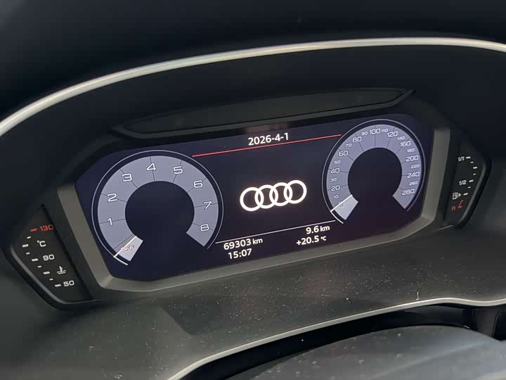 Audi Q3 35 TFSI динамик — фото 4